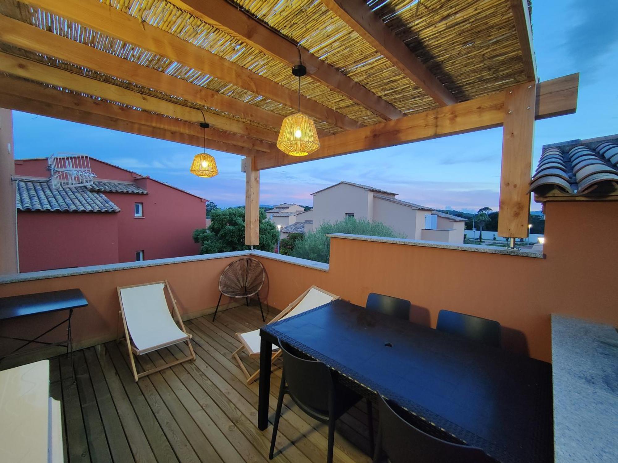 Residence Hoteliere Les Hameaux De Saint Cyprien Appartement 35 M2 1 Chambre Lecci Exterior foto